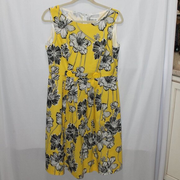 Robbie Bee Yellow Floral Sleeveless Dress - Picture 11 of 15